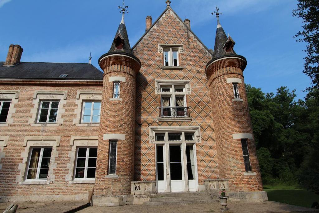 Hostellerie Du Chateau Les Muids La Ferté-Saint-Aubin エクステリア 写真