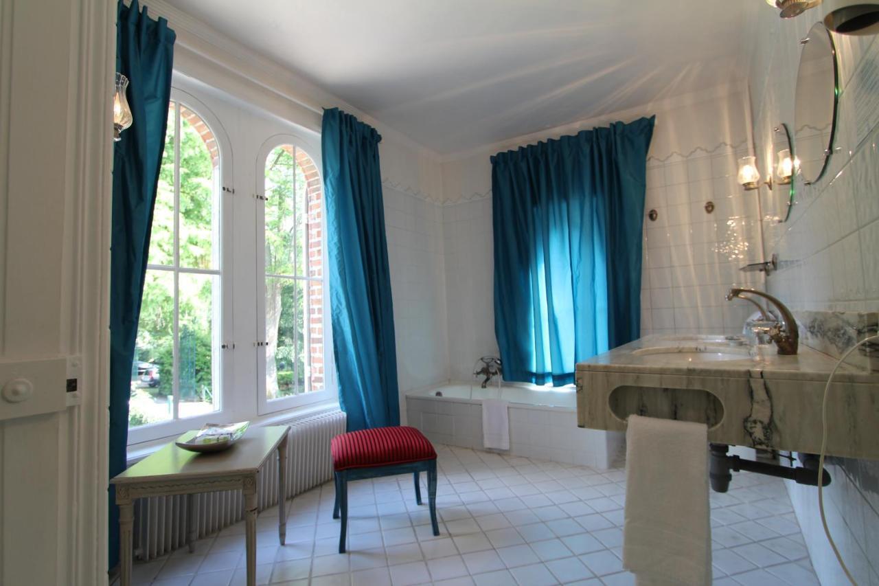 Hostellerie Du Chateau Les Muids La Ferté-Saint-Aubin エクステリア 写真